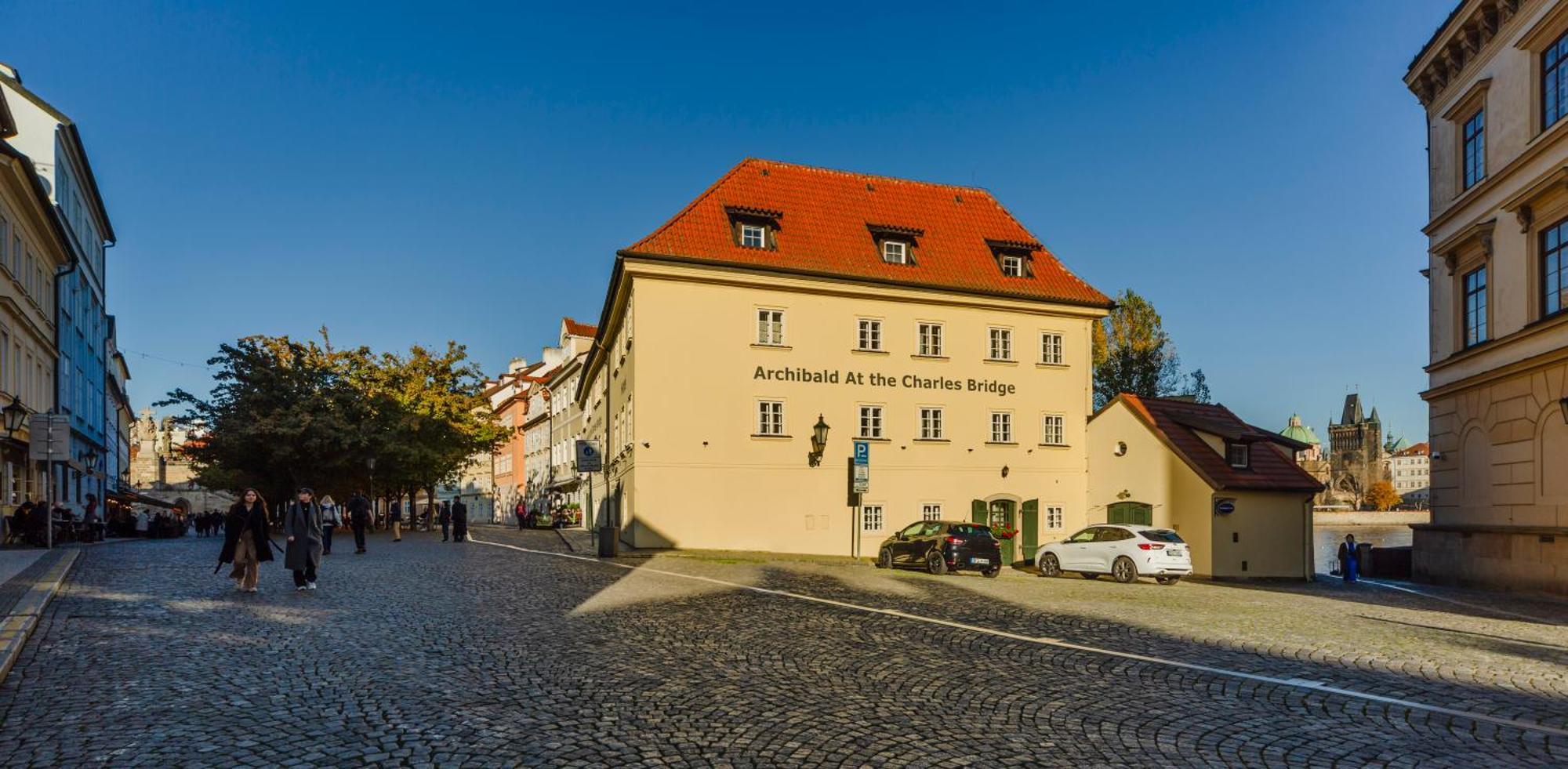 Hotel Archibald At The Charles Bridge Prag
