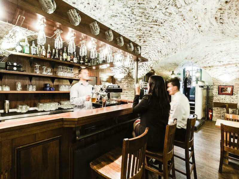 Hotel Archibald At The Charles Bridge Prag
